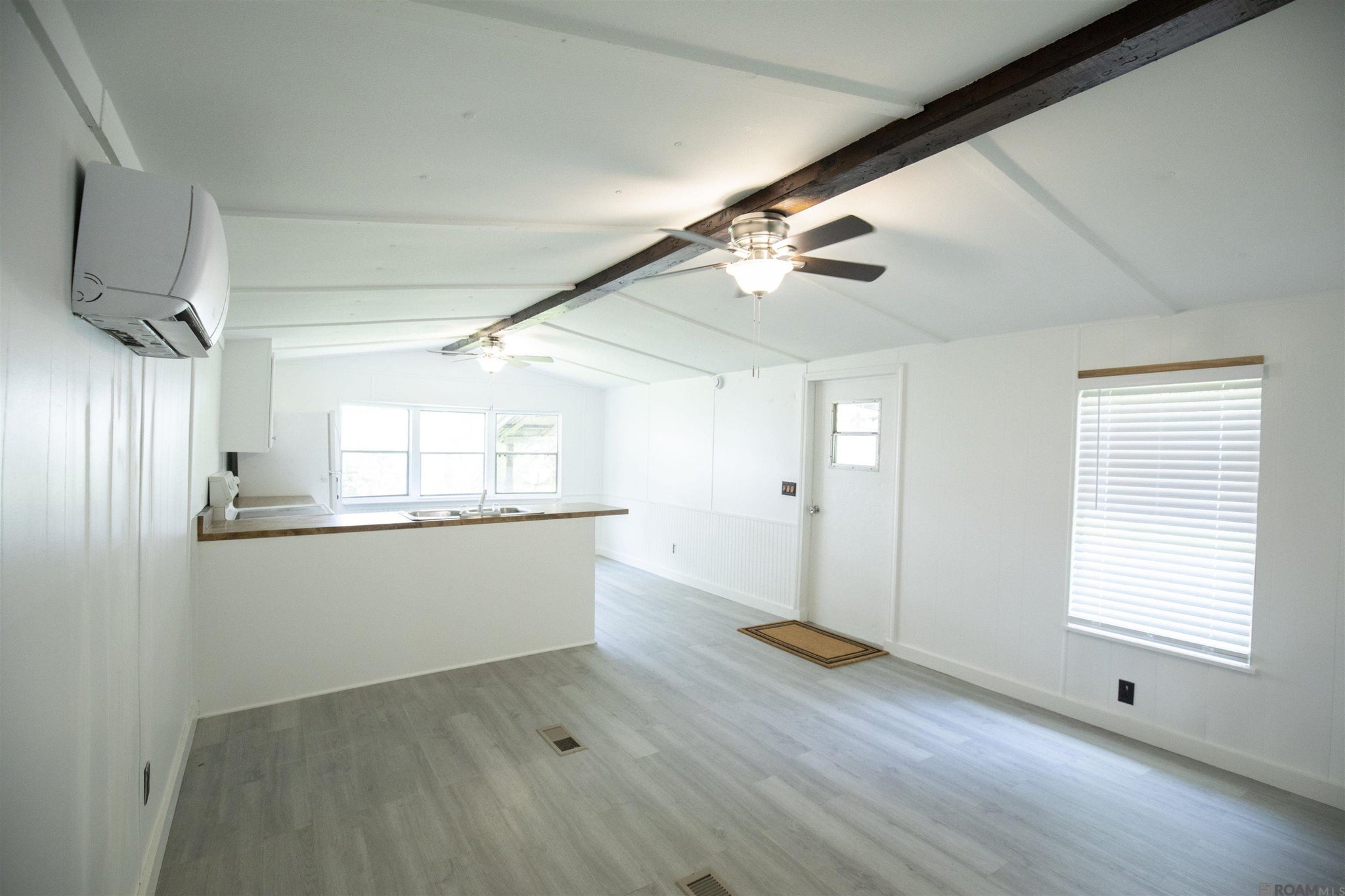 Image of 15179 W BEAVER DR