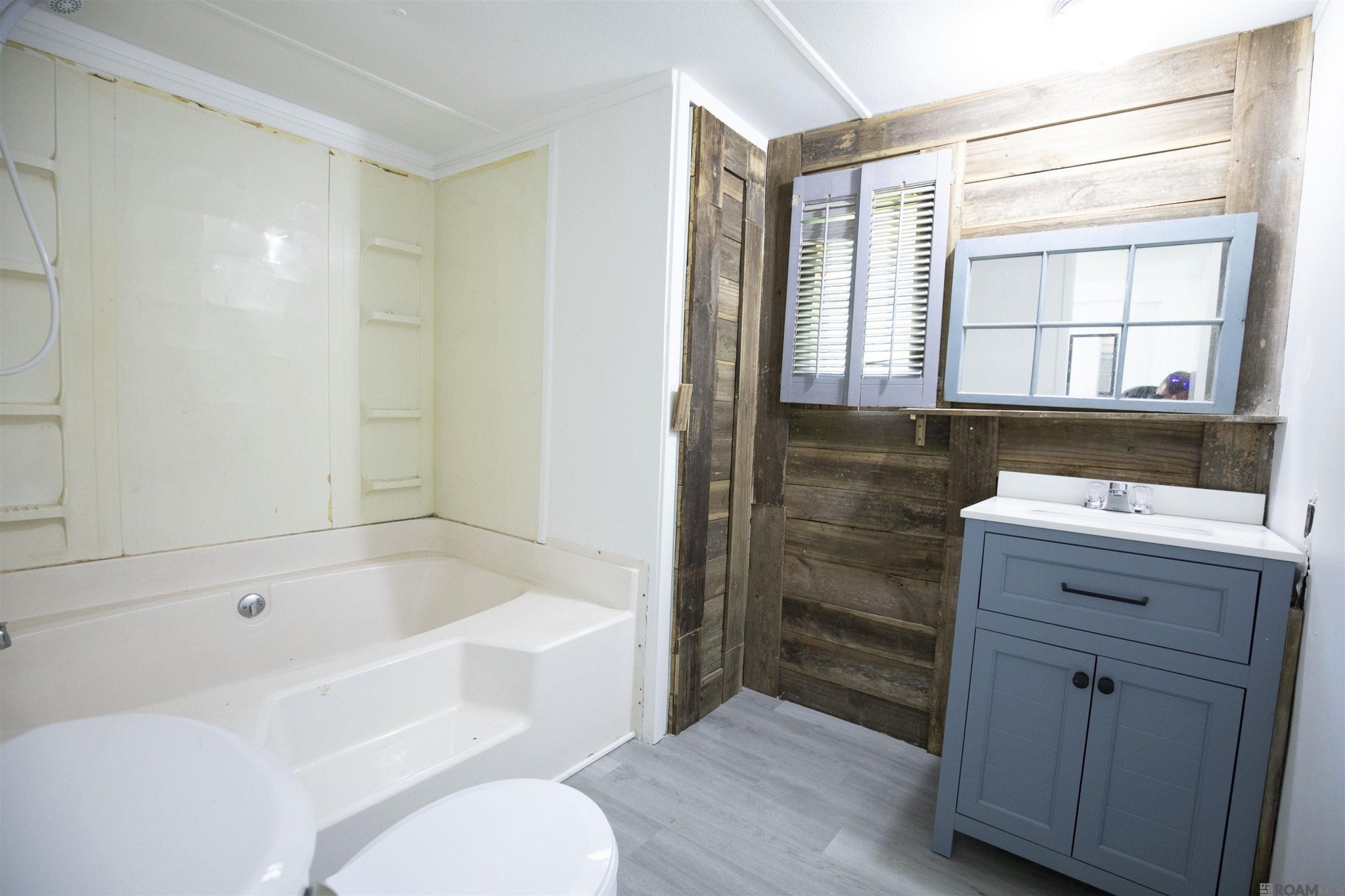 Image of 15179 W BEAVER DR